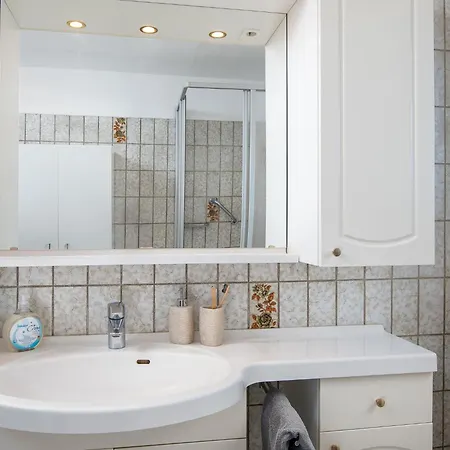 Schaefer By Interhome *